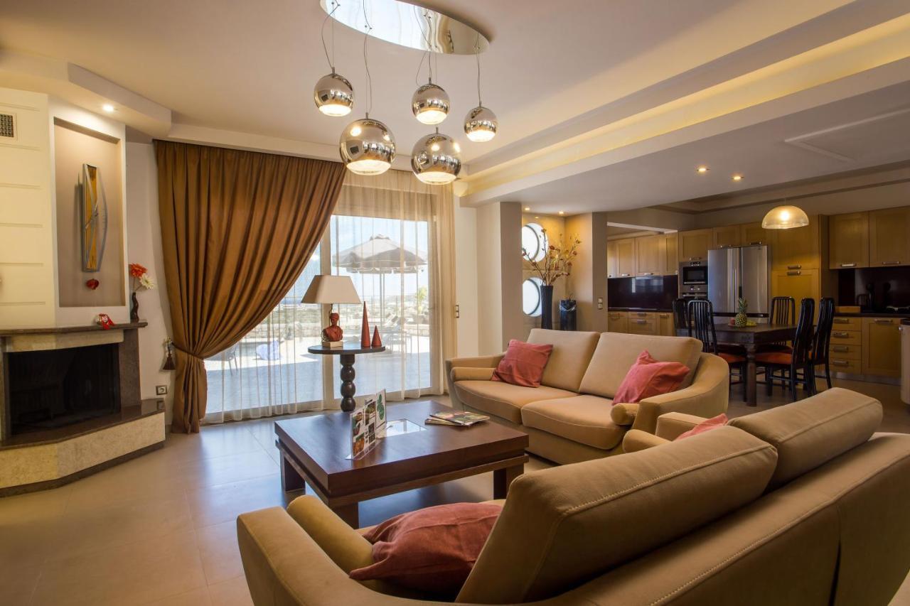 Des & Coo Luxury Villa With Private Pool Faliraki Extérieur photo