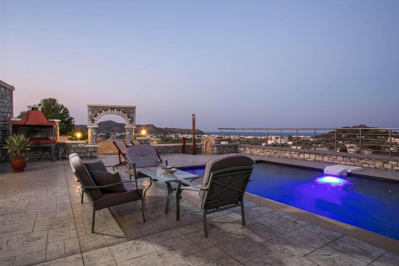 Des & Coo Luxury Villa With Private Pool Faliraki Extérieur photo